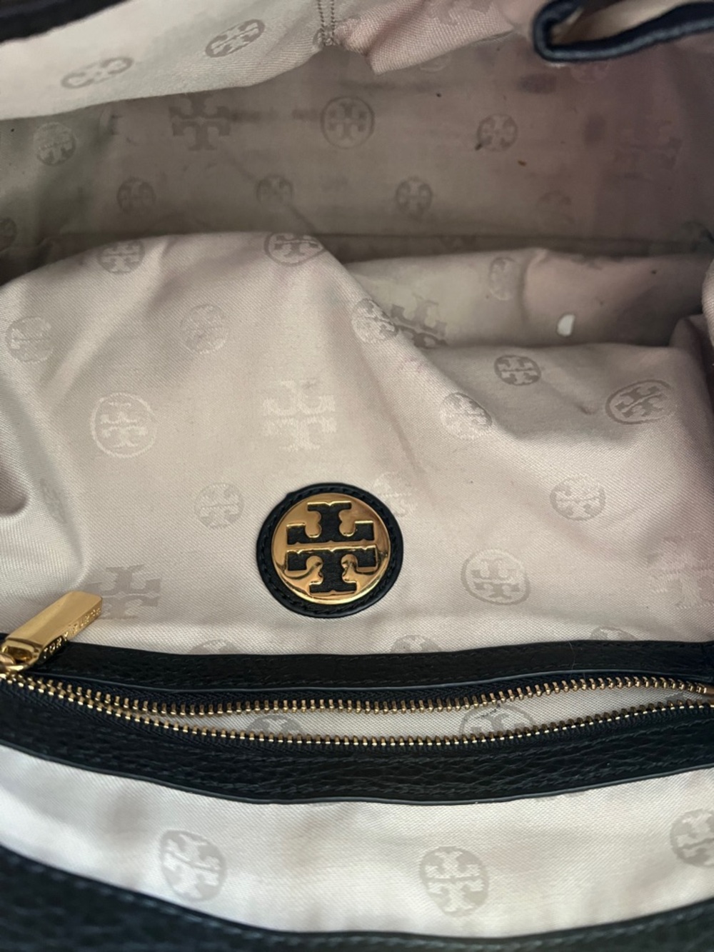 Tory Burch bag. GUC - Picture 9 of 10